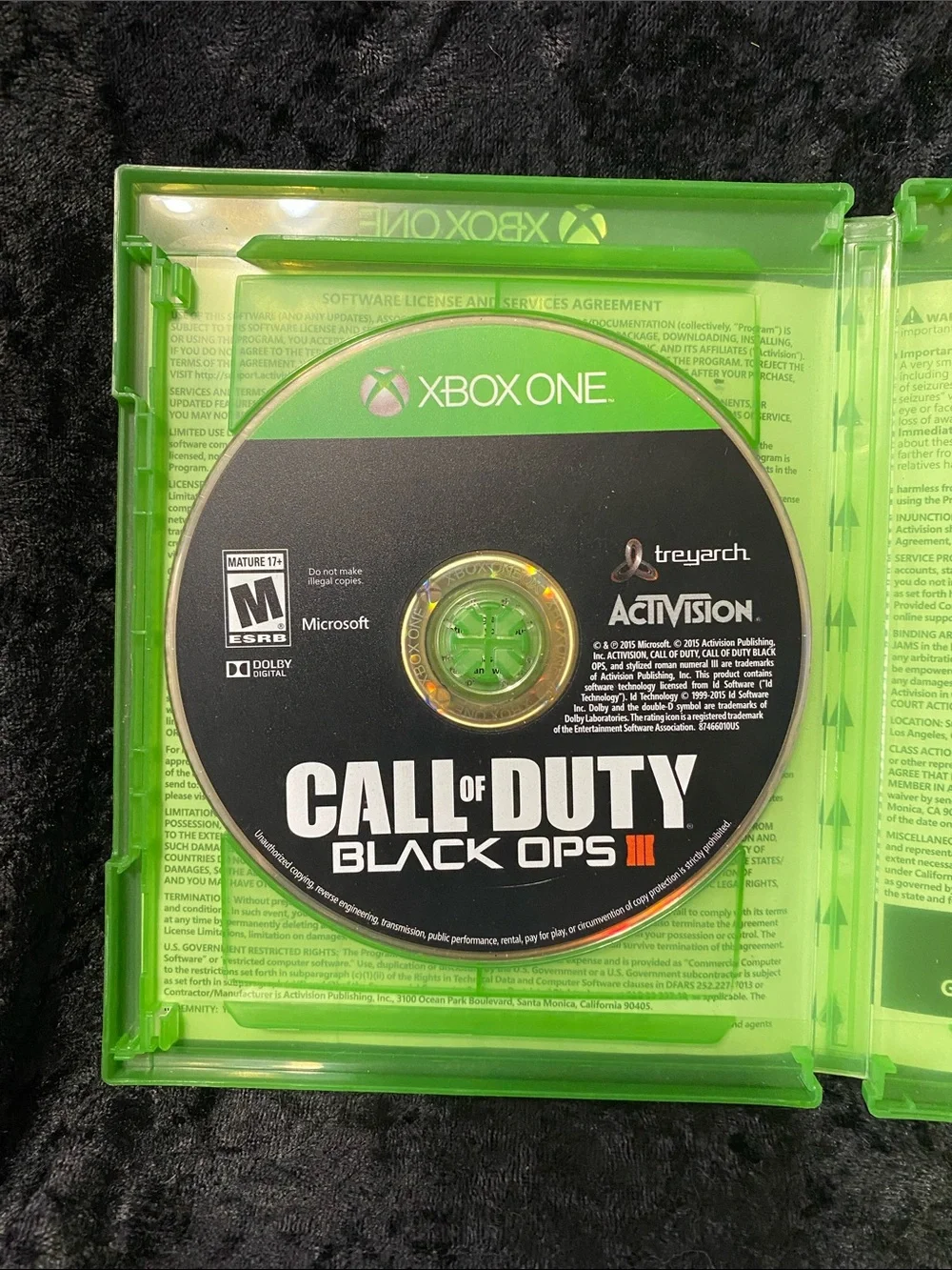 Call of Duty: Black Ops III - Zombies Chronicles Edition (Xbox One) - Black